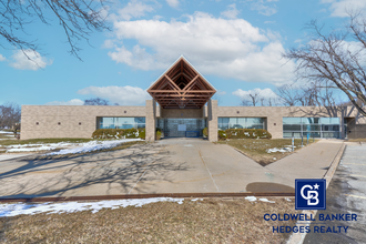 4050 River Center Ct NE, Cedar Rapids, IA for lease Building Photo- Image 1 of 23