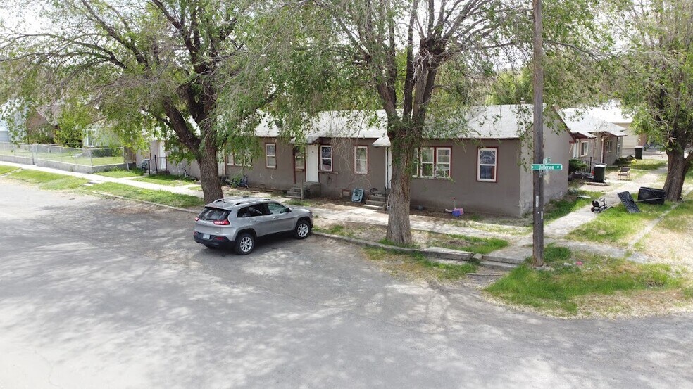 210 E Jefferson St, Huntington, OR for sale - Primary Photo - Image 1 of 1