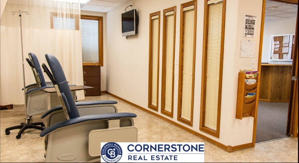 1030 N Poplar St, Casper, WY for lease - Building Photo - Image 3 of 13