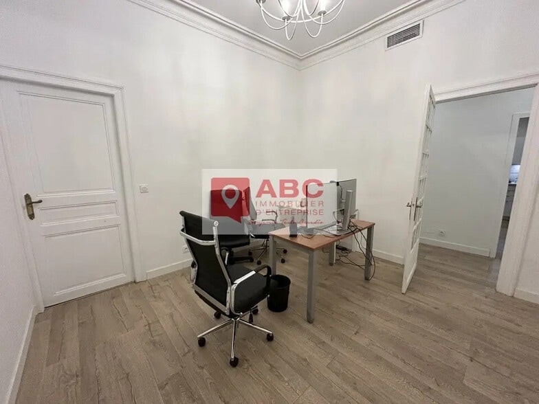 Office in Montpellier for lease - Interior Photo - Image 3 of 6