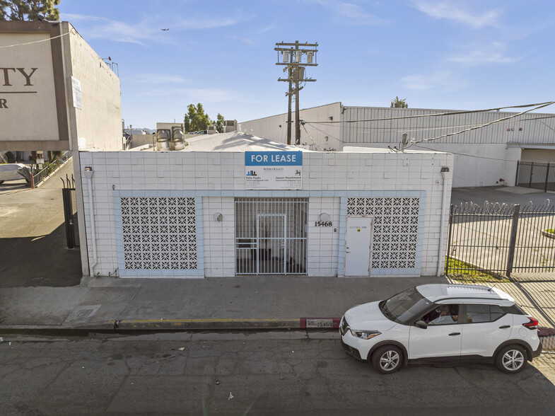 15468 Cabrito Rd, Van Nuys, CA for lease - Building Photo - Image 3 of 38