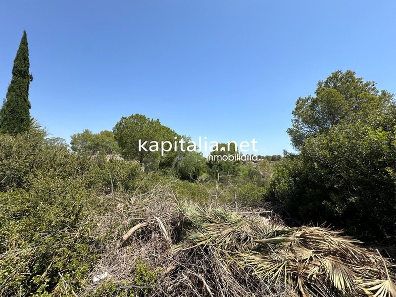 Land in San Cristóbal de La Laguna, Santa Cruz de Tenerife for sale - Building Photo - Image 2 of 4