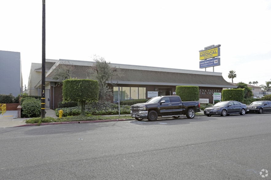 1300 W 155th St, Gardena, CA for sale - Building Photo - Image 2 of 60
