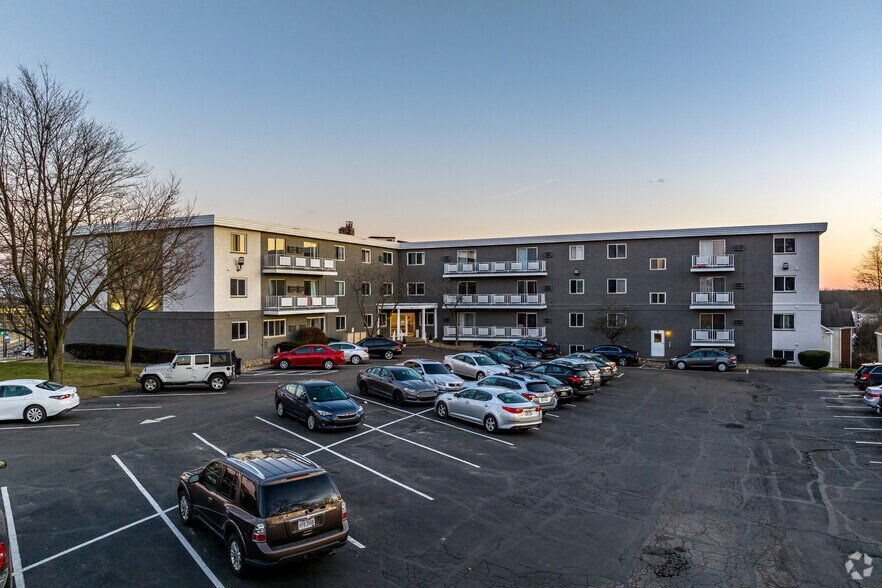 548 E Summit St, Kent, OH 44240