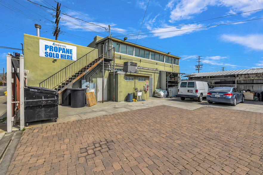 10615-10619 San Fernando Rd, Pacoima, CA for sale - Building Photo - Image 2 of 26