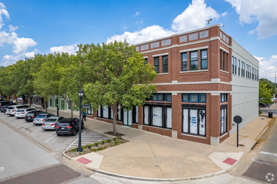 181 Grand Ave, Southlake, TX for lease - Primary Photo - Image 1 of 5