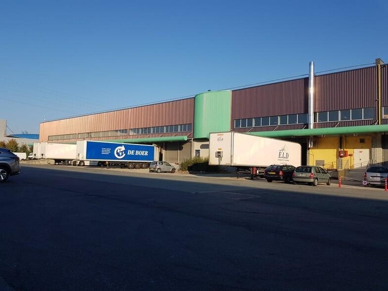 Rue De Belgique, Combs-la-Ville for lease - Building Photo - Image 2 of 5