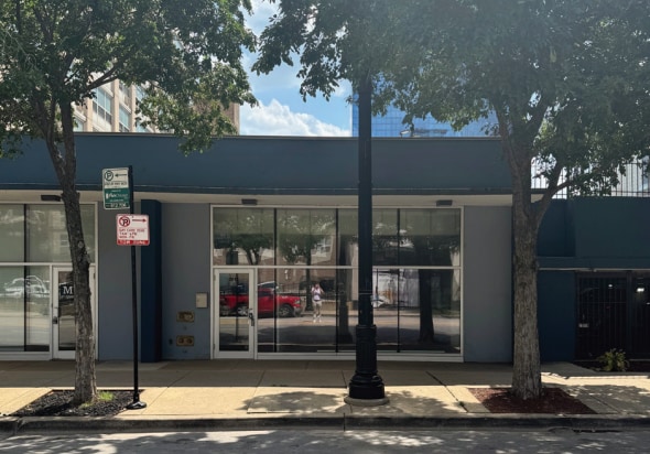 2111 S Michigan Ave, Chicago, IL for lease - Building Photo - Image 2 of 29