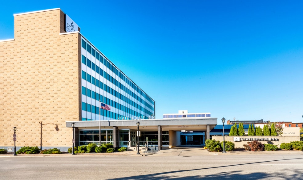 101 E Adams St, Springfield, IL for sale - Building Photo - Image 2 of 12