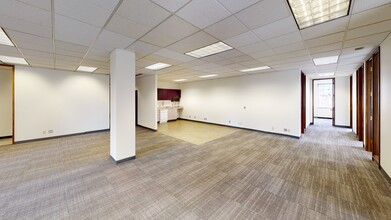 600 Stewart St, Seattle, WA for lease Interior Photo- Image 1 of 11