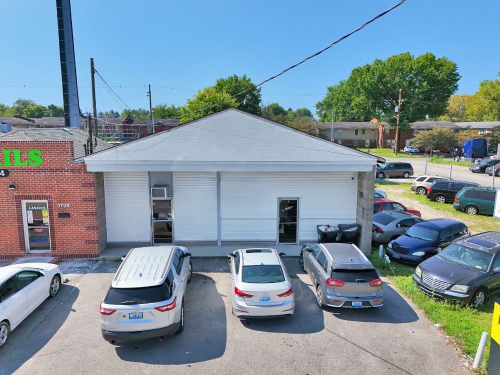 1740 Berry Blvd, Louisville, KY for sale Building Photo- Image 1 of 32