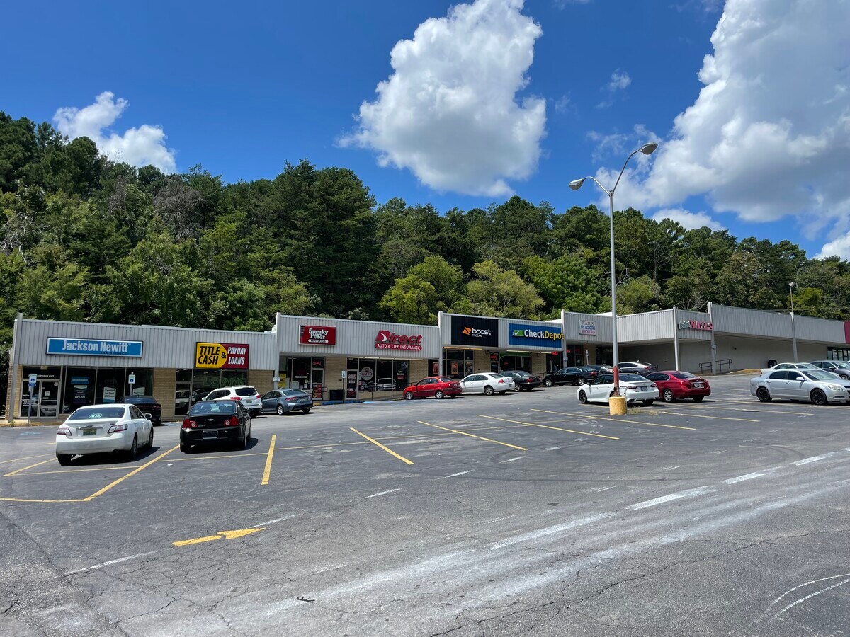 4874 Green Springs Hwy, Birmingham, AL 35209 Red Mountain Plaza