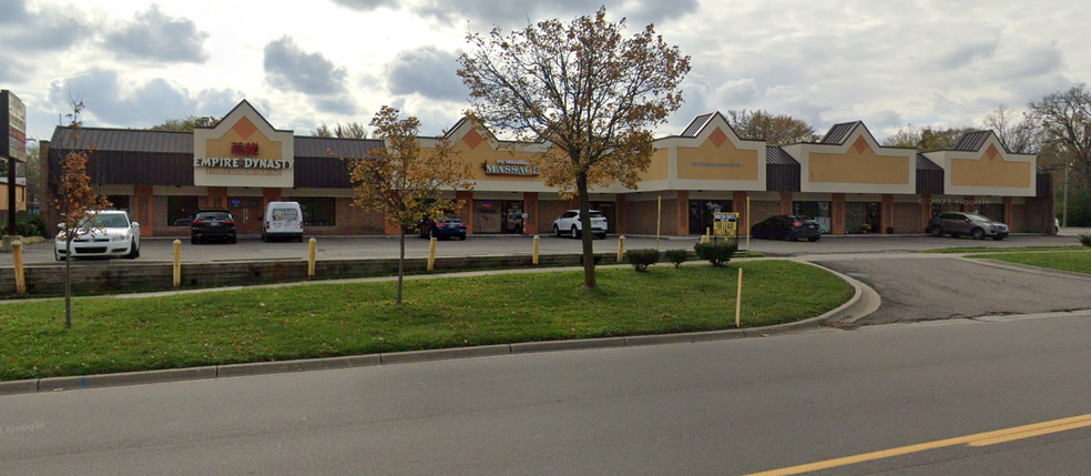 29505-29521 W Nine Mile Rd, Farmington, MI for lease - Building Photo - Image 1 of 3