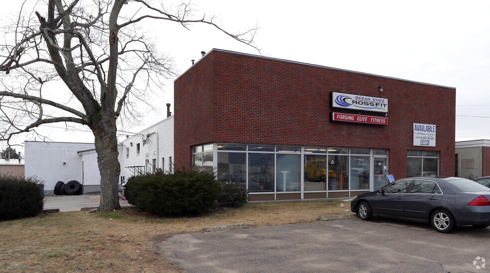 41 Webb St, Cranston, RI for sale - Primary Photo - Image 1 of 1