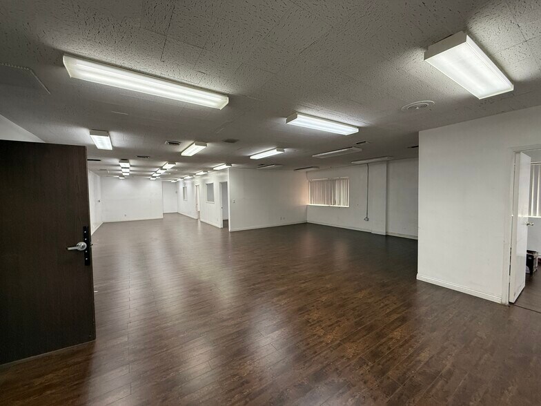 3400 W 6th St, Los Angeles, CA for lease - Building Photo - Image 2 of 22