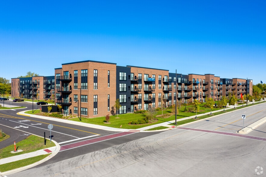 2200 Progress Pky, Schaumburg, IL for sale - Primary Photo - Image 1 of 1