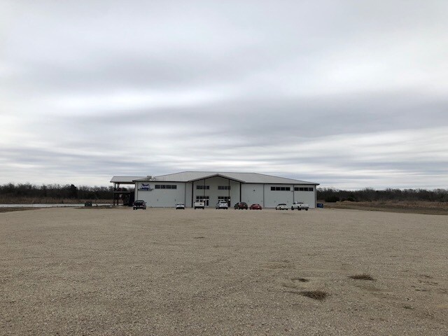 1705 South I-45 East, Corsicana, TX for lease - Building Photo - Image 3 of 17