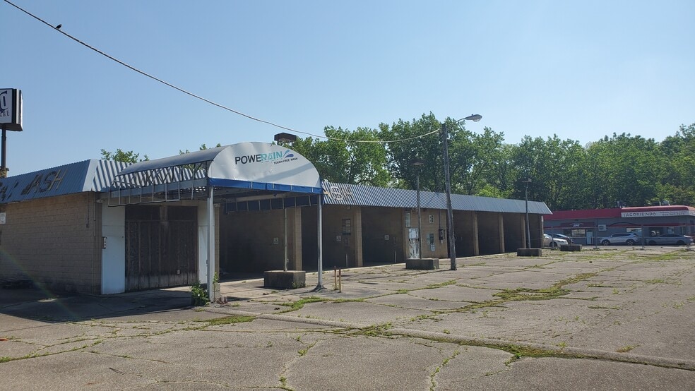 3850 Refugee Rd, Columbus, OH for lease - Building Photo - Image 1 of 9