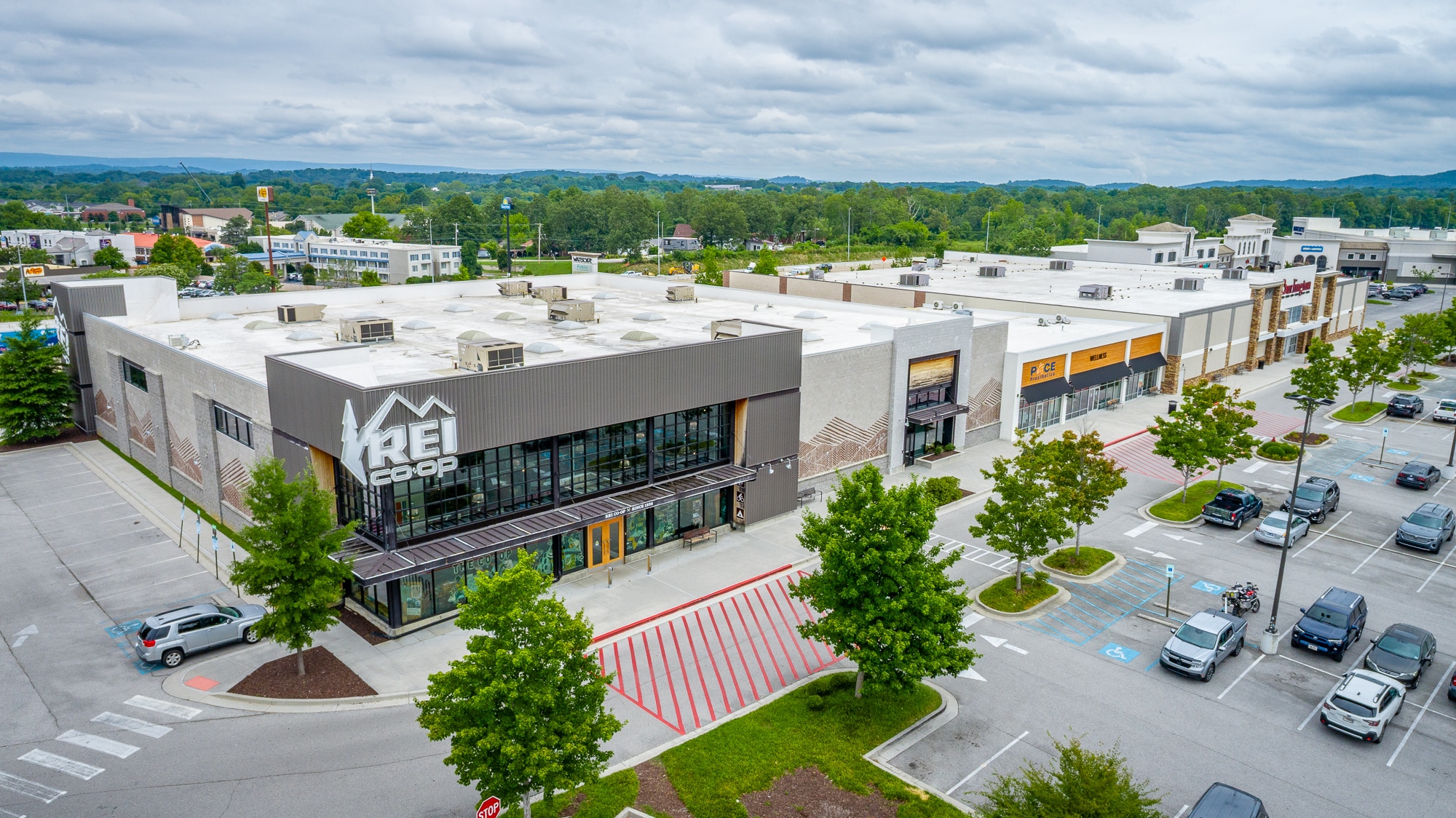 7201 Shallowford Rd, Chattanooga, TN for lease Building Photo- Image 1 of 25