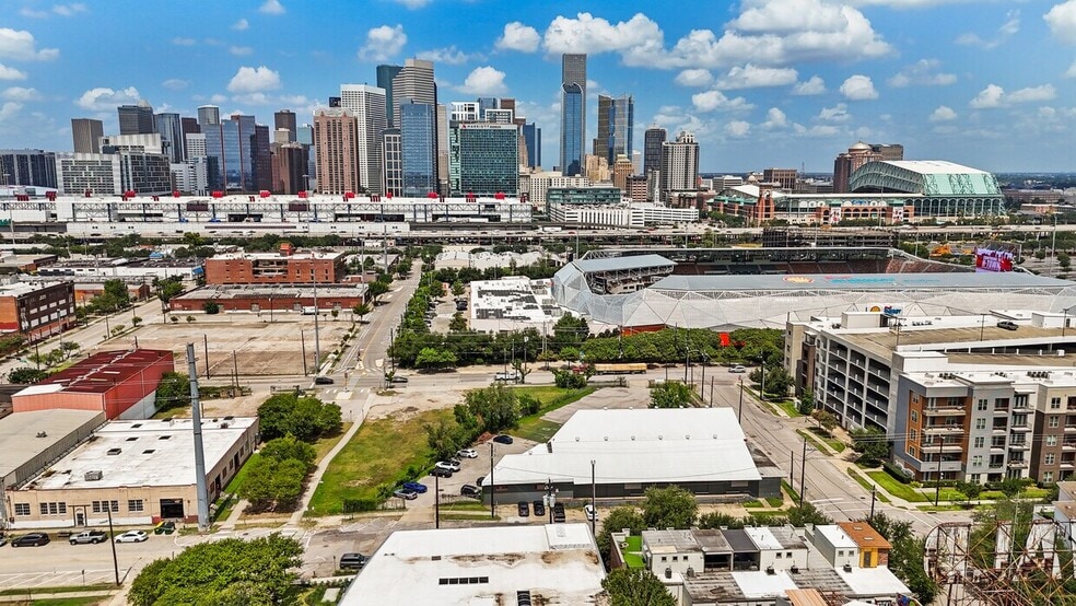 815 Emancipation Ave, Houston, TX for lease - Building Photo - Image 3 of 33