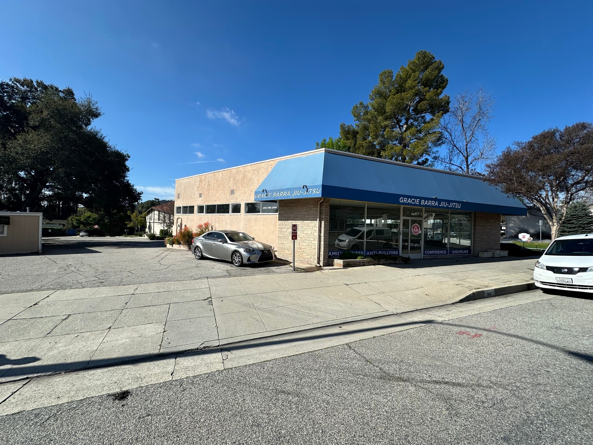 814 Foothill Blvd La Canada Flintridge - 814 Foothill Blvd La Canada Flintridge CA Image 50440705 1 1 LargeHighDefinition