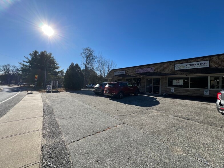 128 Pleasant View Ave, Smithfield, RI for lease - Building Photo - Image 2 of 25