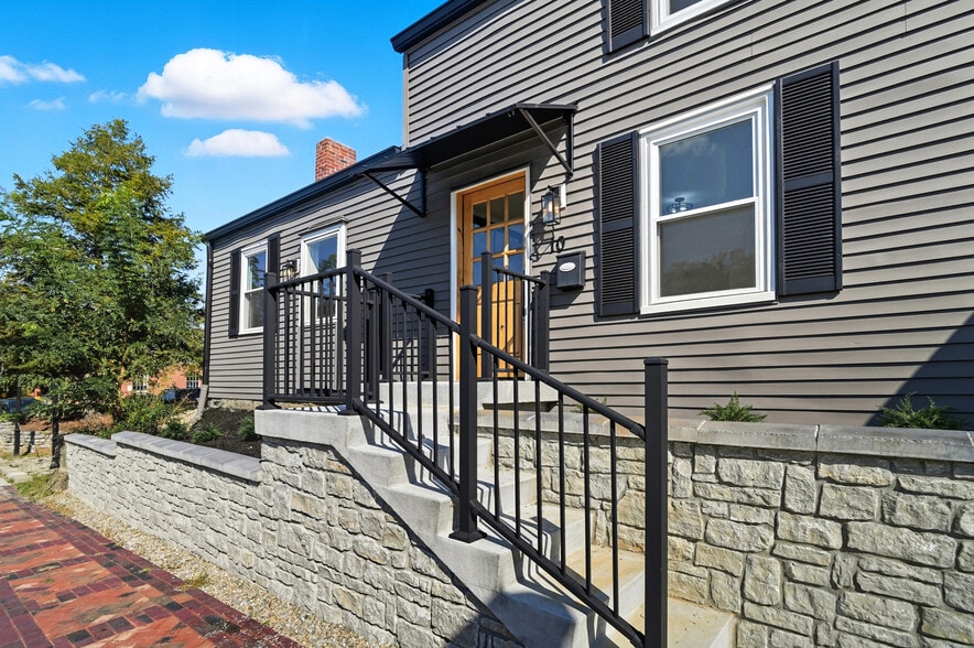 10 N Sycamore St, Lebanon, OH for sale - Building Photo - Image 2 of 29