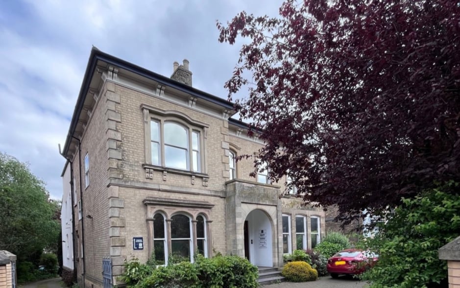 218 London Rd, Leicester for sale - Building Photo - Image 1 of 1