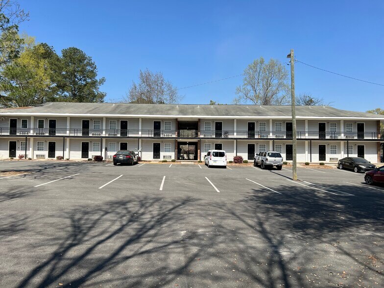 124 W Peacock St, Cochran, GA for sale - Building Photo - Image 1 of 1