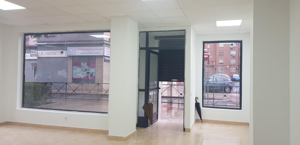 Calle Canarias, 6, Fuenlabrada, Madrid for lease - Building Photo - Image 2 of 8