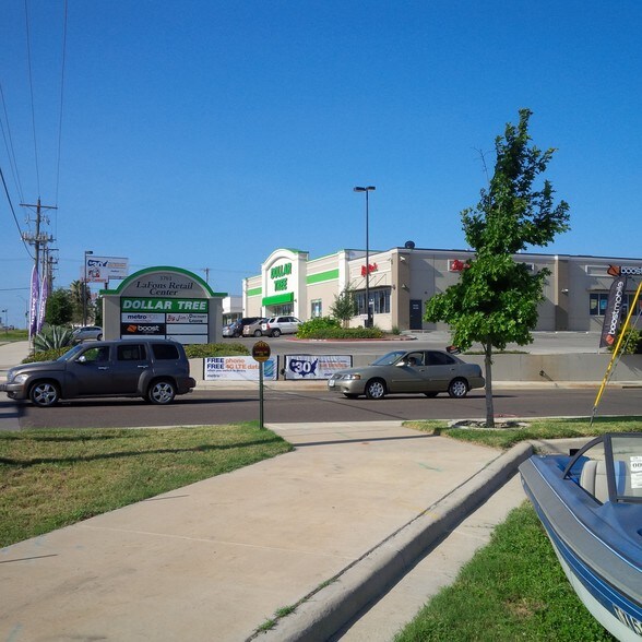 3620 Zapata Hwy, Laredo, TX 78046