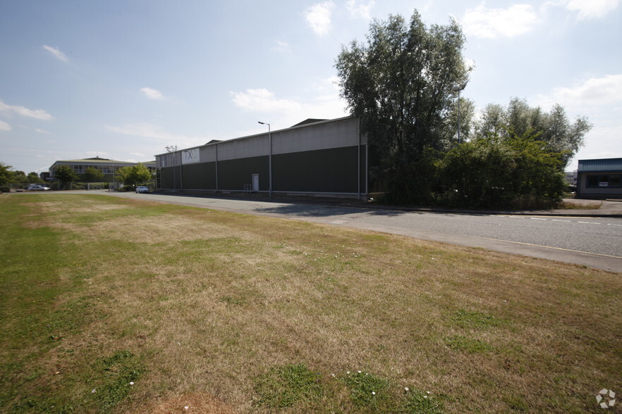 Severncross Distribution Park, Chepstow for lease - Building Photo - Image 3 of 4