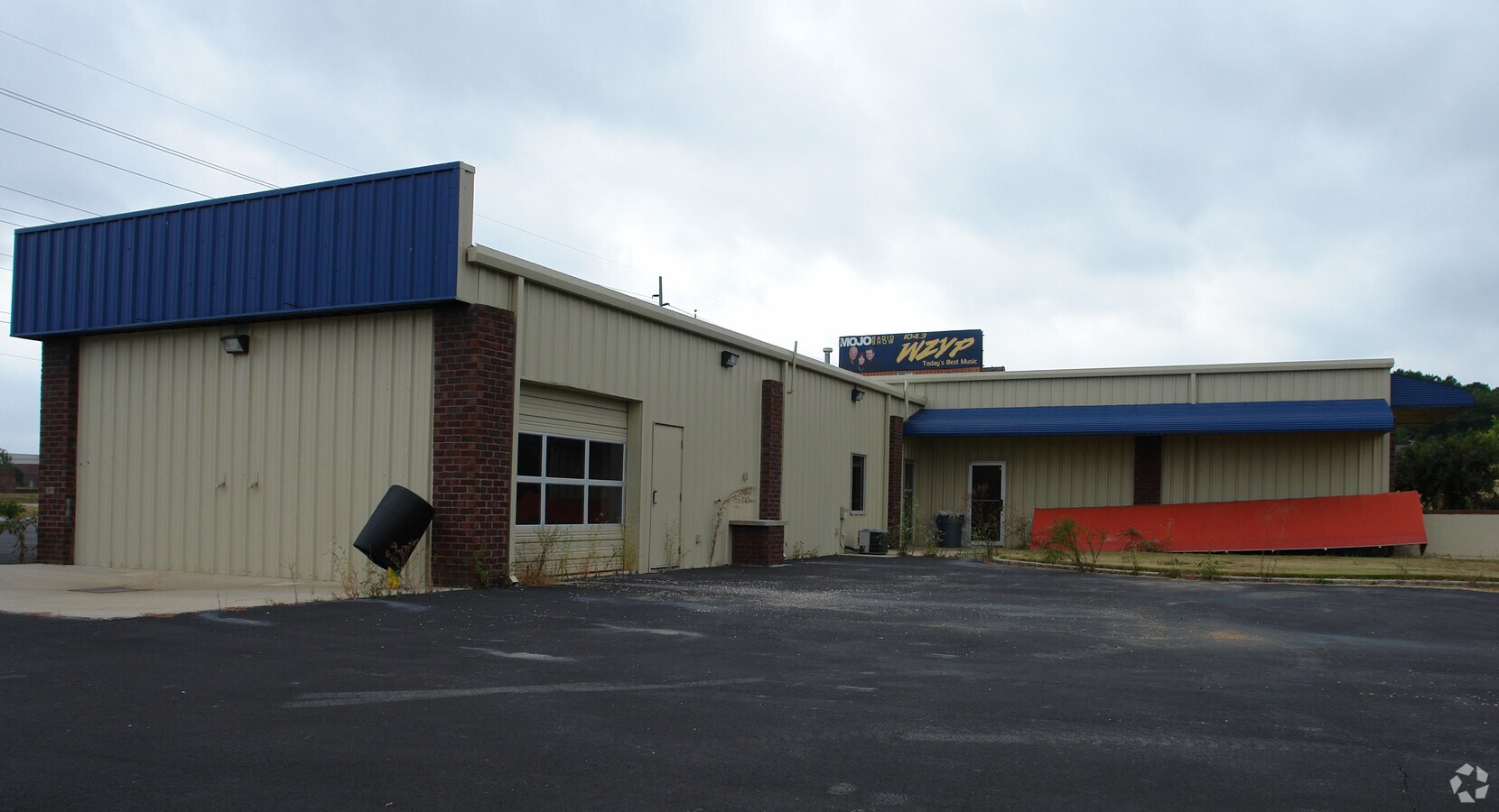 5095 Moores Mill Rd, Huntsville, AL 35811