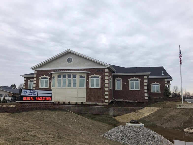 2775 E Grand River Ave, Howell, MI for sale - Building Photo - Image 1 of 1