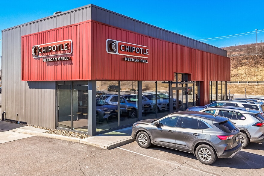 1245 Commerce Blvd, Dickson City, PA for sale - Building Photo - Image 2 of 8