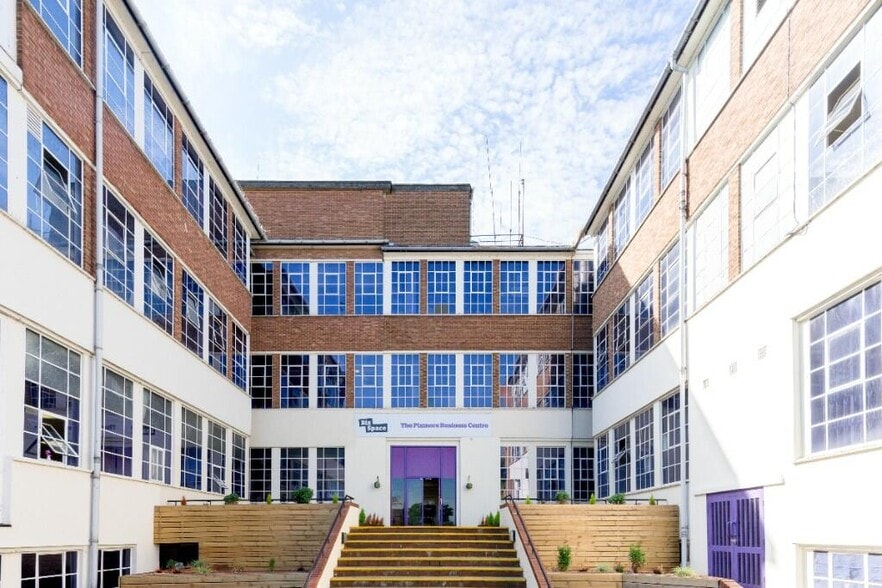 Pixmore Ave, Letchworth Garden City for lease - Building Photo - Image 3 of 81