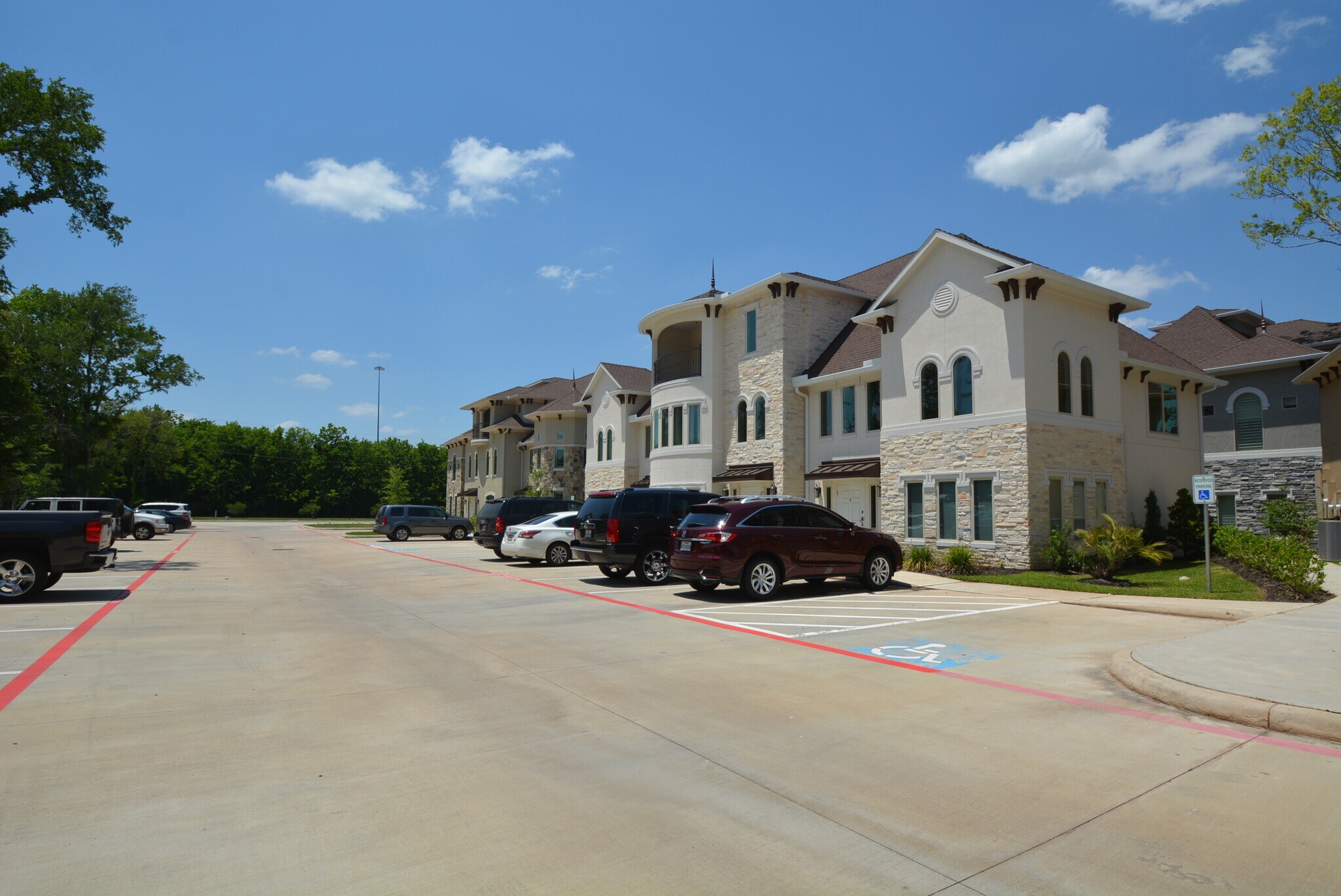 6542 Greatwood Pky, Sugar Land, TX for lease Building Photo- Image 1 of 27