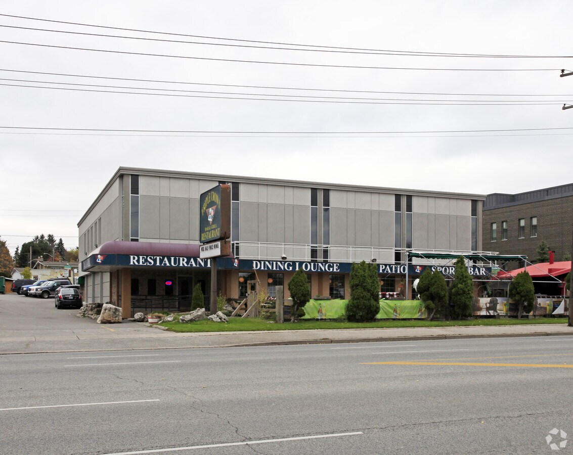 1252 Lawrence Ave E, Toronto, ON M3A 1C3