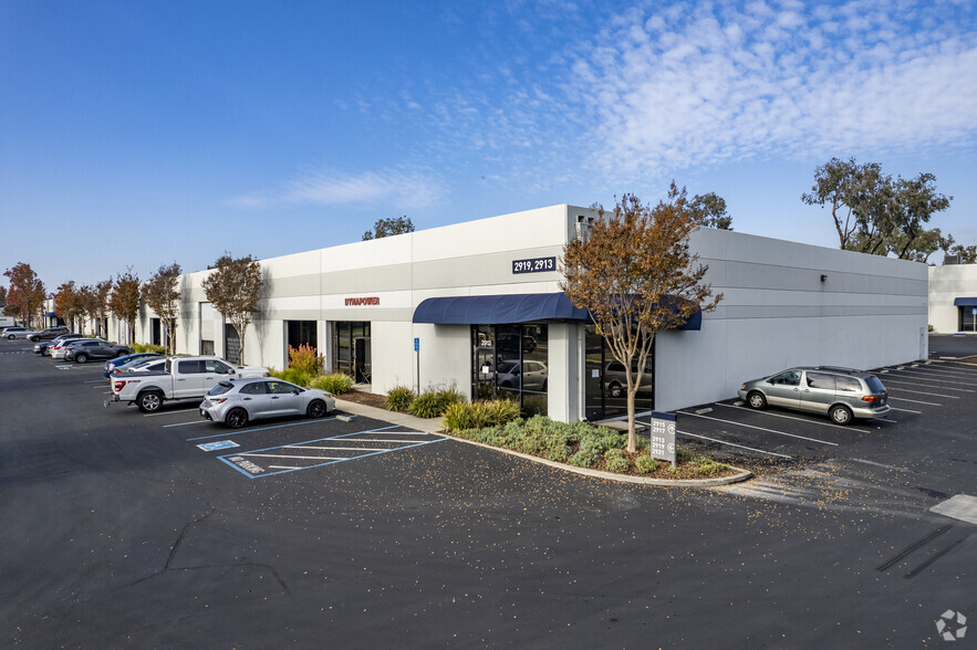 2913-2931 Whipple Rd, Union City, CA for lease - Building Photo - Image 1 of 5