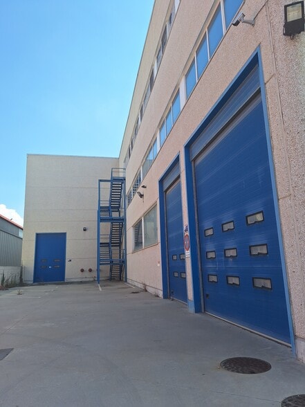 Industrial in Getafe, Madrid for lease - Building Photo - Image 3 of 12