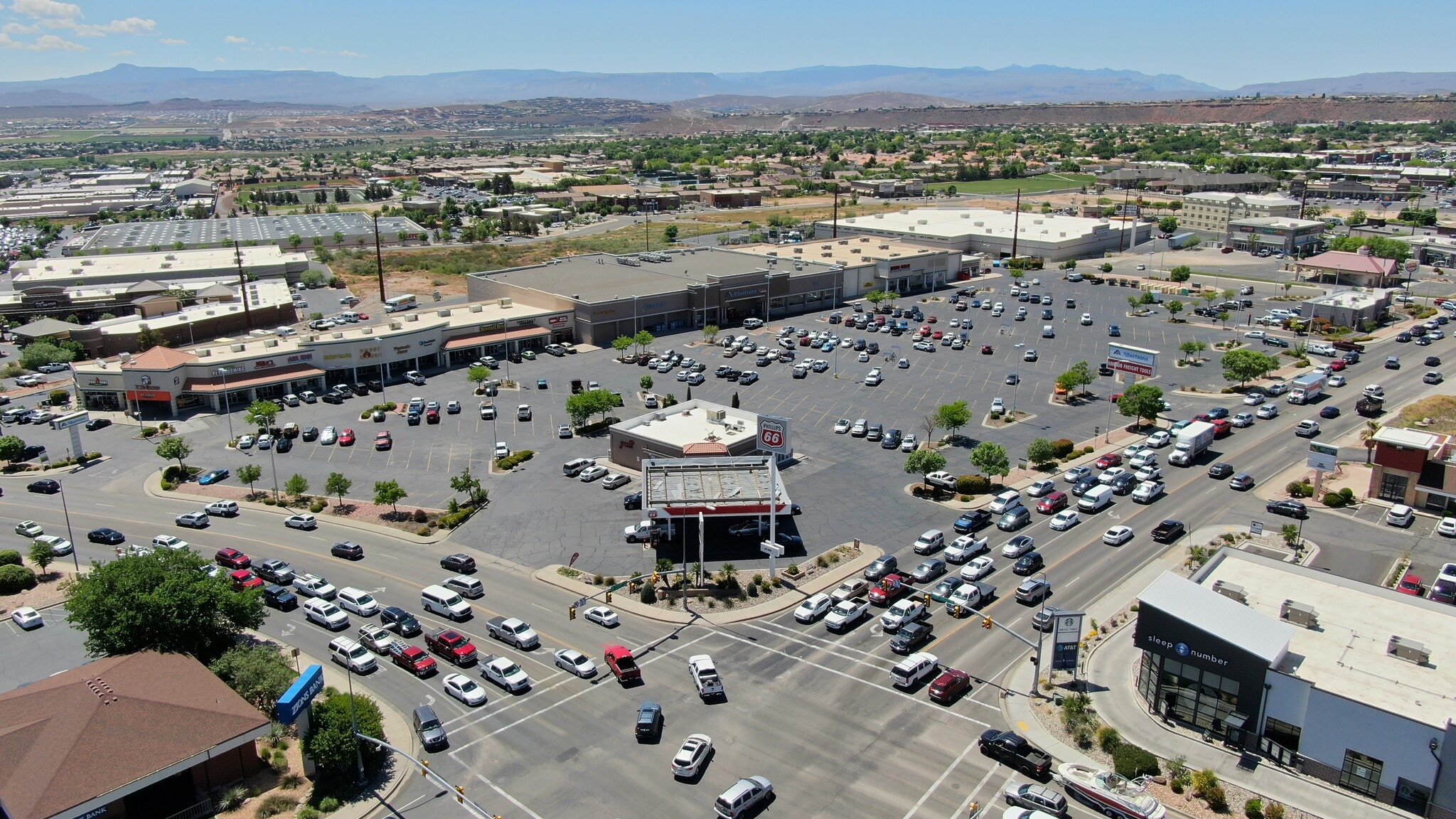875-1025 W Red Cliffs Dr, Washington, UT for lease Building Photo- Image 1 of 4