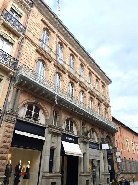 Office in Toulouse for lease - Building Photo - Image 2 of 4