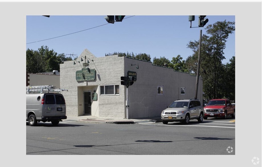 1609 New York Ave, Huntington Station, NY for sale - Primary Photo - Image 1 of 1