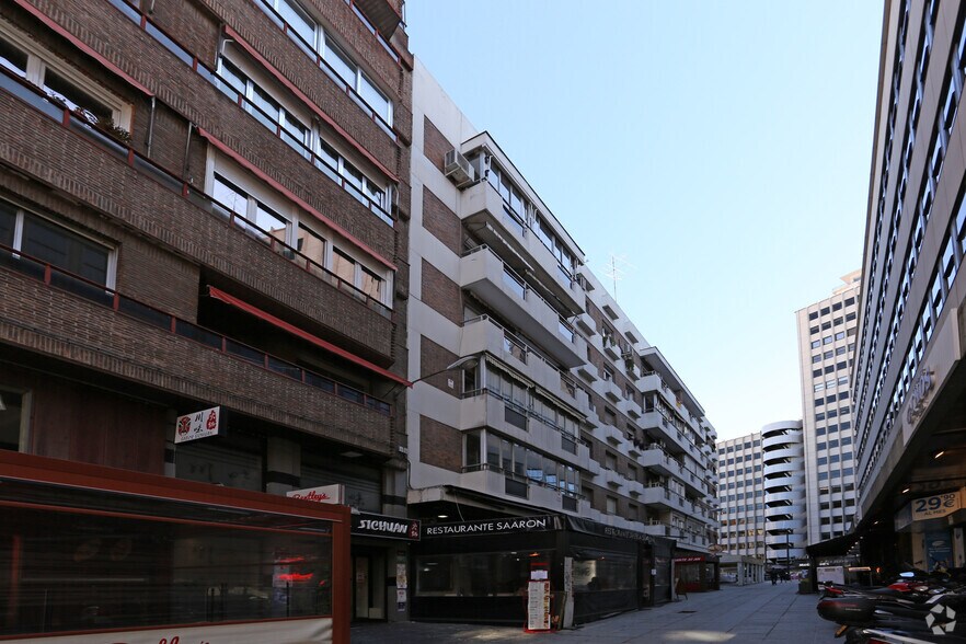Calle Santa María Micaela, 4, Madrid, Madrid for sale - Primary Photo - Image 1 of 1