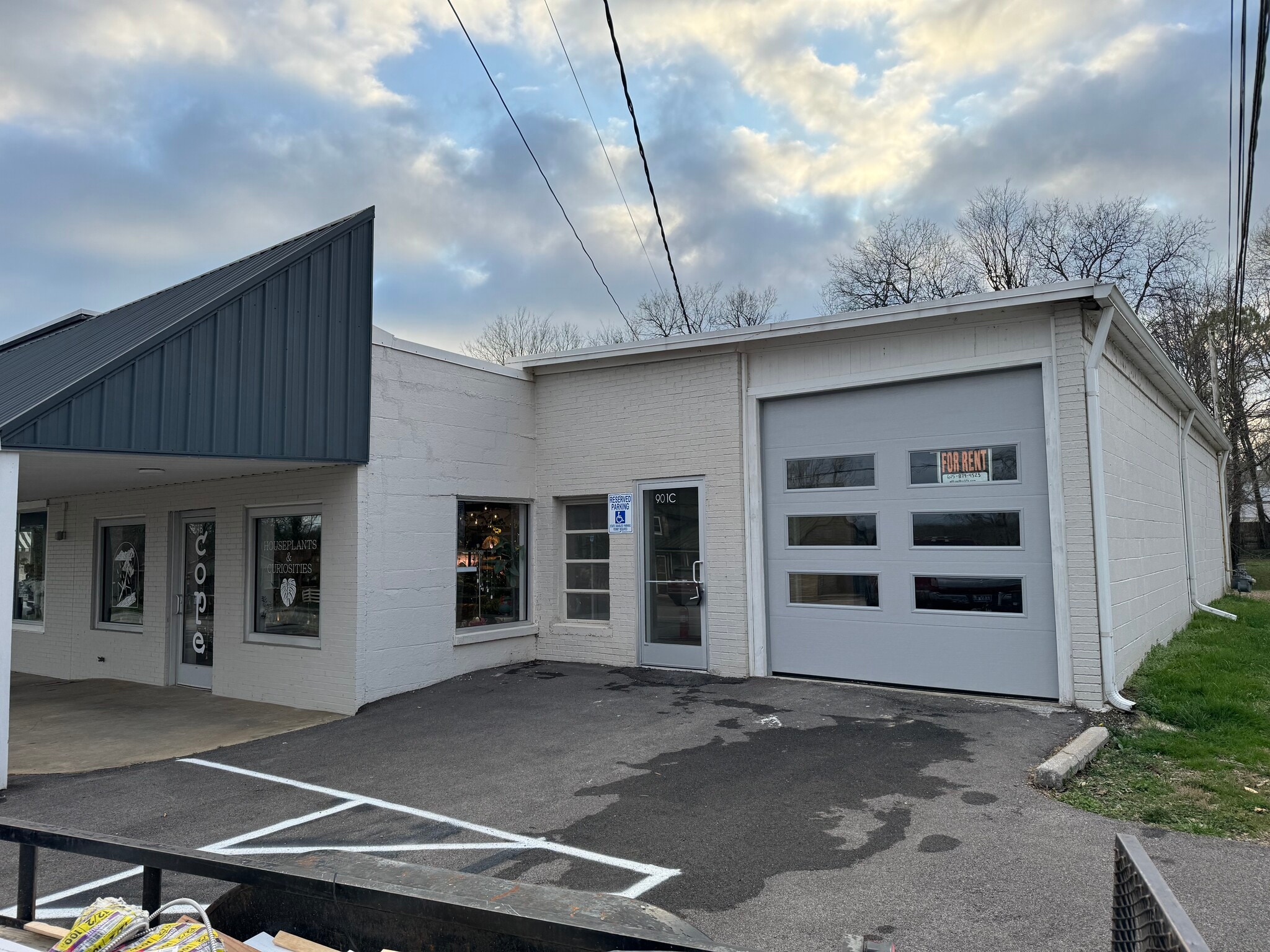 901 Riverside Dr, Columbia, TN for lease Building Photo- Image 1 of 4