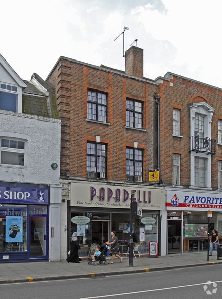 48 Church St, Enfield for sale - Primary Photo - Image 1 of 2