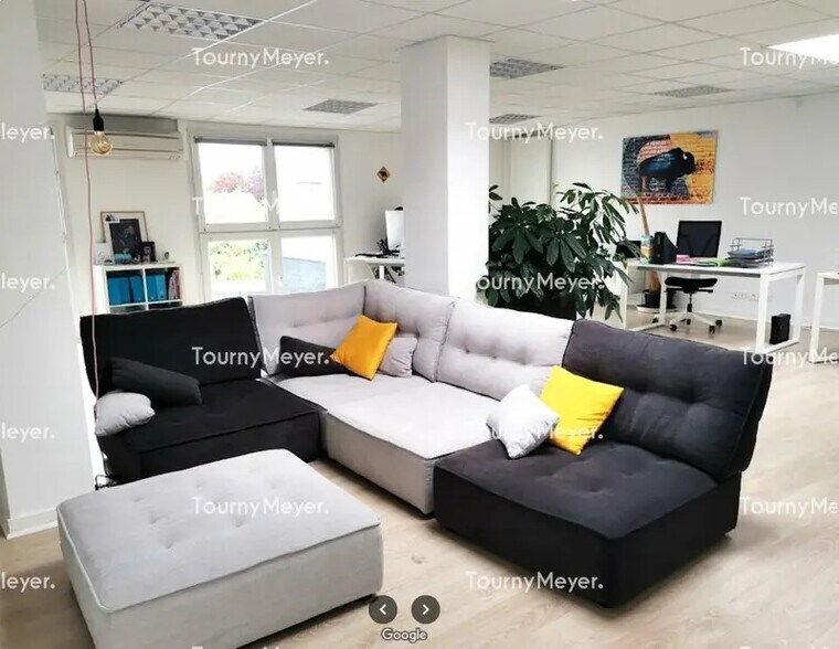 67 Rue Nicolas Appert, Nantes for sale - Interior Photo - Image 3 of 5