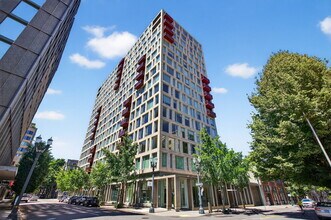 923 NW Glisan St, Portland, OR for lease Building Photo- Image 1 of 29