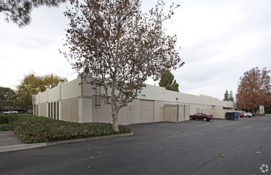 2225 Martin Ave, Santa Clara, CA for lease - Building Photo - Image 3 of 8