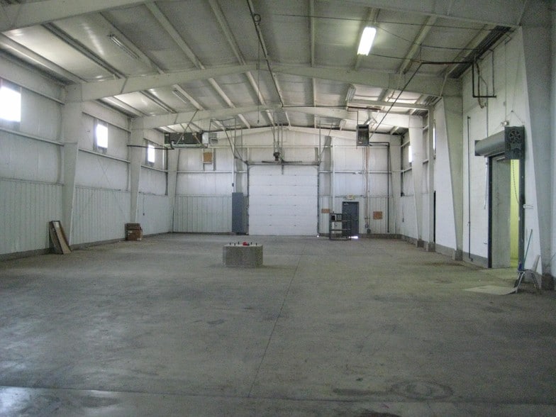 645 Olympic Dr, Troy, OH for lease - Building Photo - Image 2 of 3